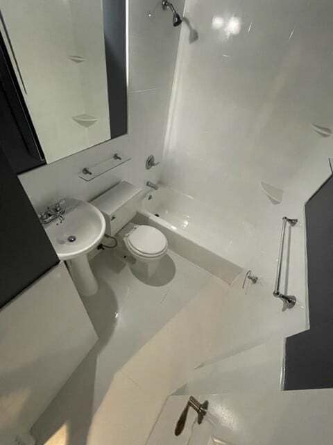 Photo - 410 E 13th St Unit 3F