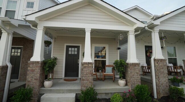 973 Ashland Place Dr