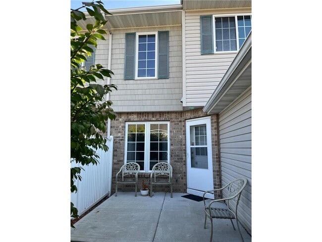 Photo - 1585 Serenity Ln