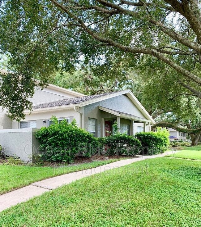 Building Photo - 11771 Raintree Dr Rental
