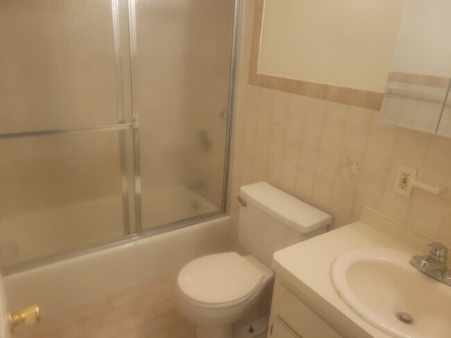 Photo - 219 Daniel St Unidad 219 Daniel st