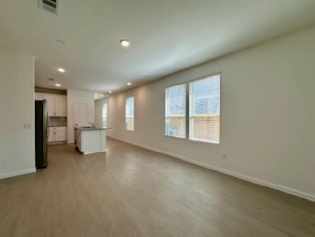 Photo - 500 Kinglet Dr