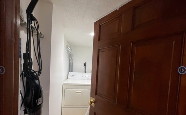 Photo - 223 Hurley St Unit B