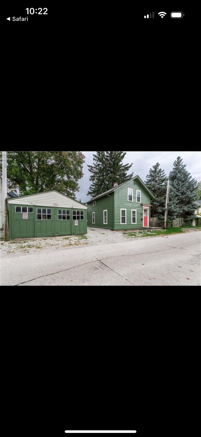 Building Photo - 313 Barres Ln