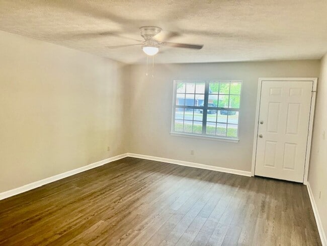 Photo - Stonecreek Drive #18 &amp; 20 Unidad 20 Stonecreek Drive