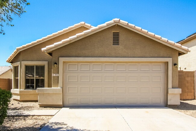Building Photo - 3910 N 125th Dr Rental