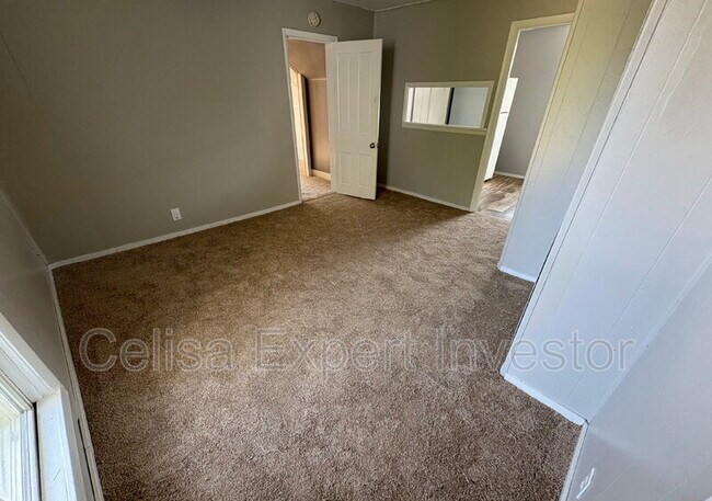 Photo - 733 2nd St Unidad #1/2