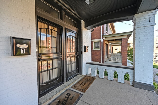 Photo - 1415 Locust St Unit #1