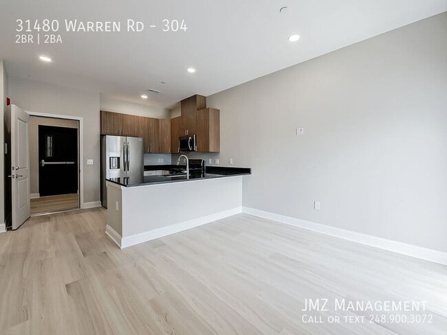 Photo - 31480 Warren Rd Unit 304
