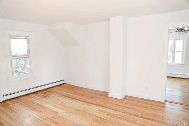 Photo - 171 Stoneleigh Ave Unidad A