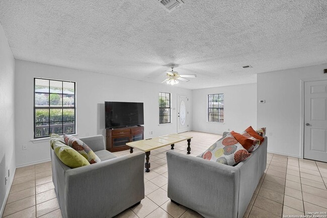 Photo - 3161 Tanglewood Trail