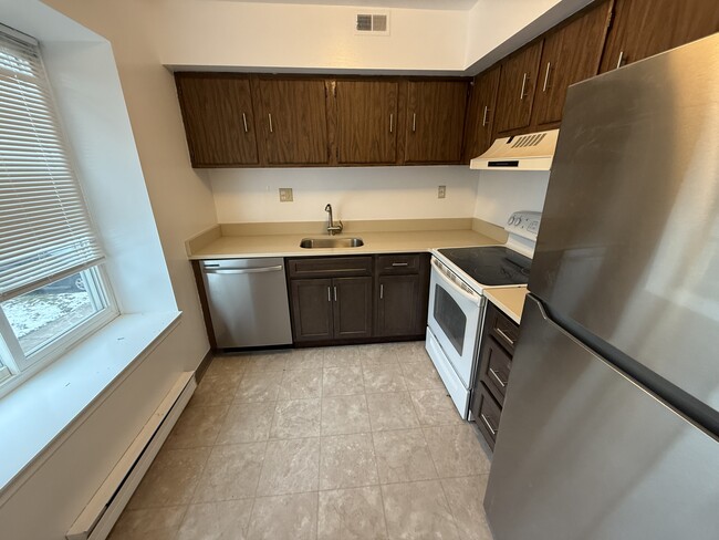 Photo - 96 Candlewood Dr