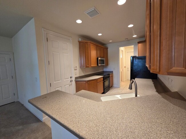 1411 N Jeaga Dr