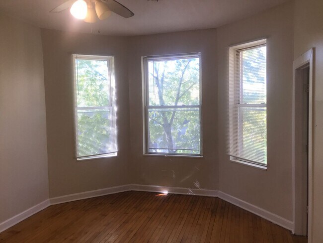 1243 S Karlov Ave Unit 1