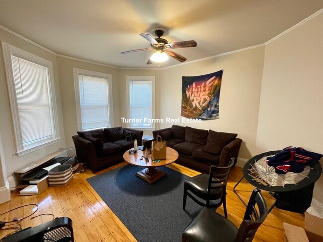 Building Photo - 5 Sachem St Unit 1