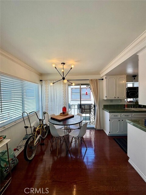 615 E Broadway Unit 203