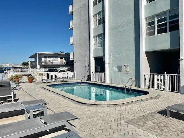 Photo - 2016 Bay Dr Unit 405