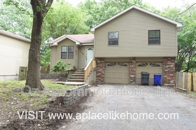 Photo - 308 N Logan St House