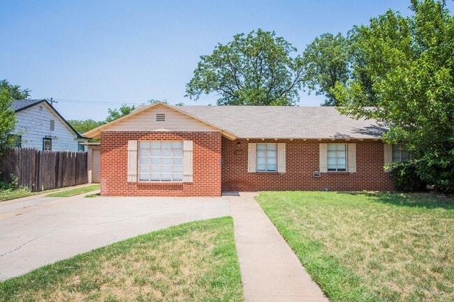 Building Photo - 3506 28th St