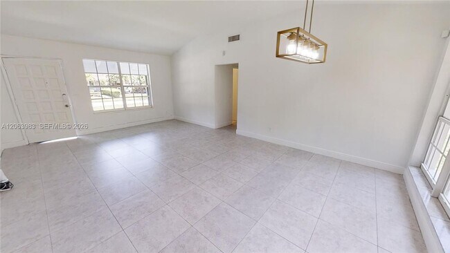Photo - 490 NW 90th St