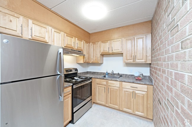 1 BR, 1 BA