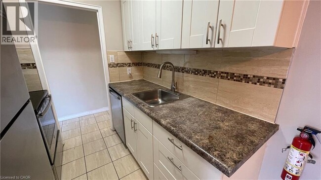 Photo - 326 Hunter St E Unit 203