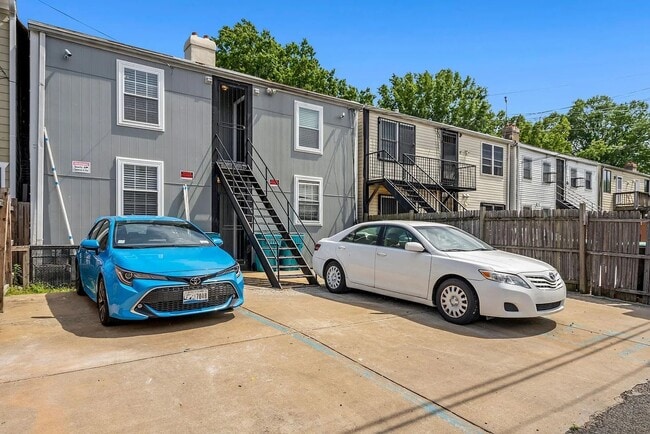 Photo - 1712 West Virginia Ave NE Unit #4