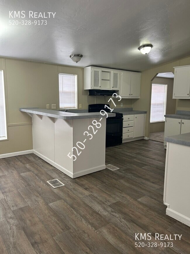 Photo - 3700 S Cicely Ave