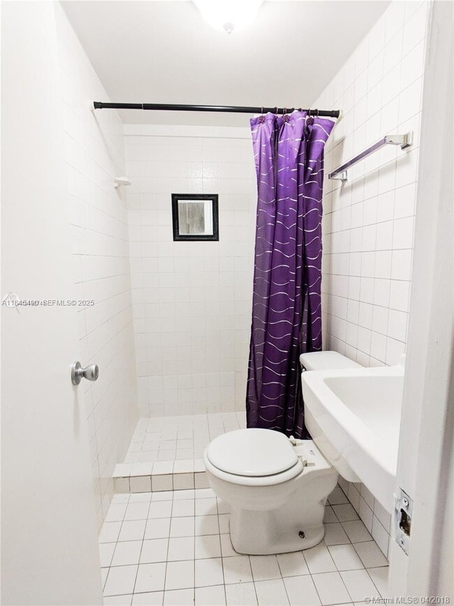 Photo - 2433 SW 11th St Unit B