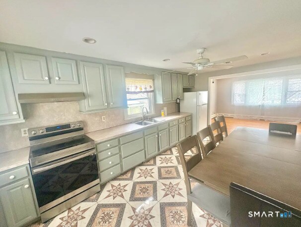 Photo - 48 Gates Ave