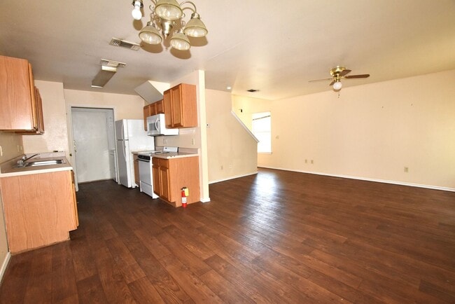 Photo - HP902 - 902-904 Sagewood Trail Unidad 904