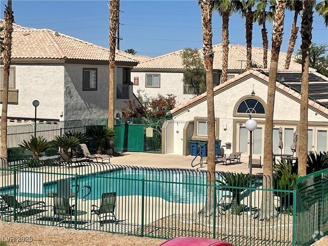 Building Photo - 6800 Indian Chief Dr Unit 203 Rental