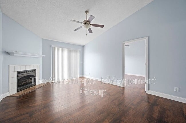 Photo - 1320 Pinnacle Ln