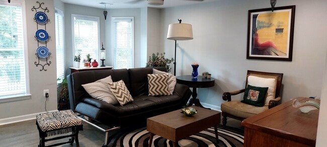 Photo - 446 N Loudoun St Unit 2