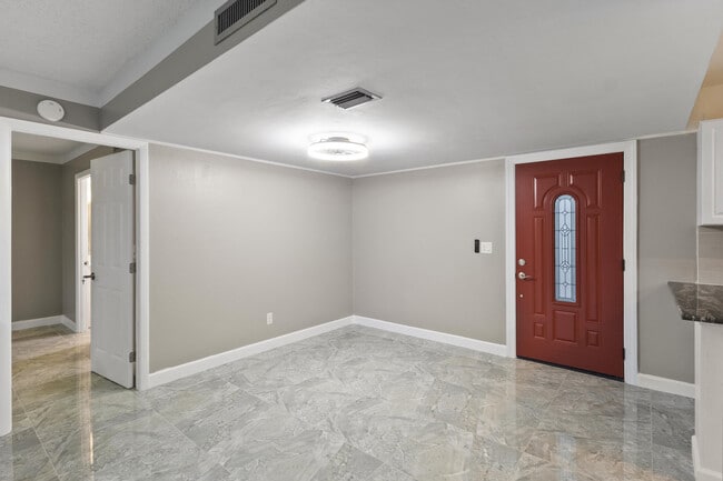 Photo - 146 Lake Evelyn Dr