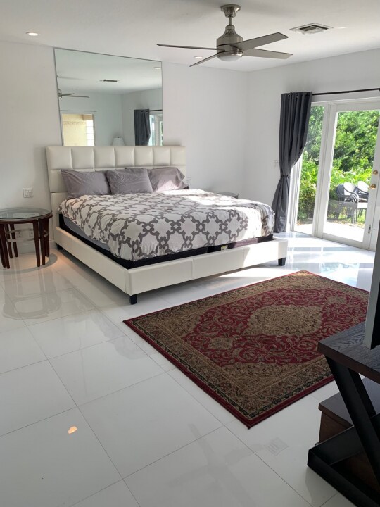 Photo - 619 Hibiscus Dr