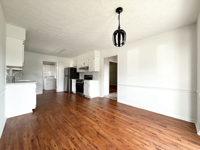 239 Lee Road 851