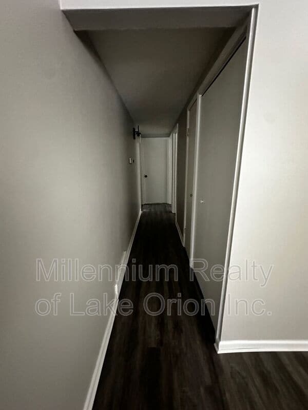 Photo - 61 E New York Ave