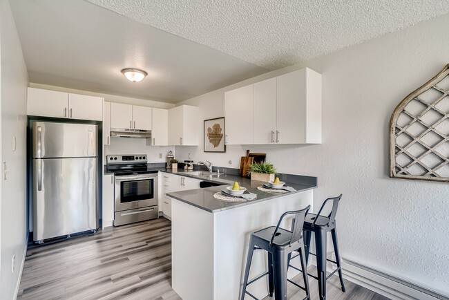 Green River Auburn LLC. - Green River Auburn LLC. Apartments
