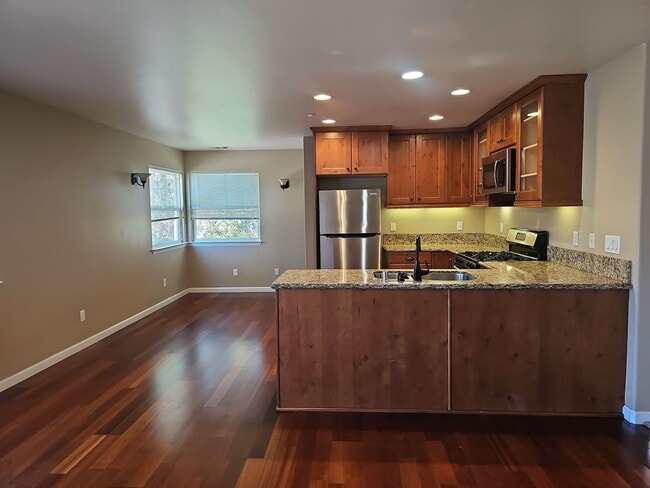 Photo - 405 Foothill Blvd