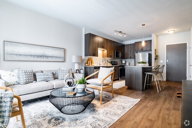 1BR, 1BA - Kitchen/Living/Dining