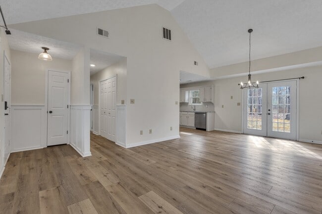 Photo - 78 Standing Rock Rd