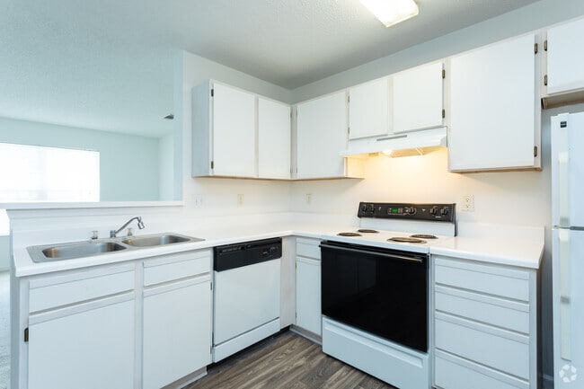 One Bedroom Downstairs Eat In Kitchen