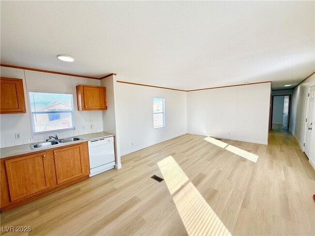 Photo - 4210 E Cheyenne Way