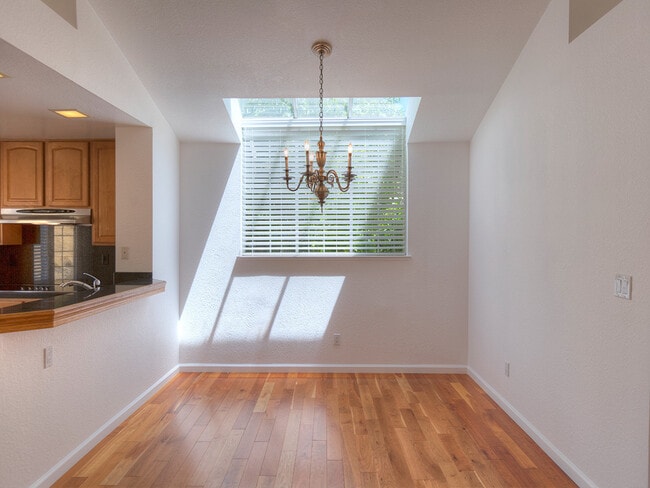 Photo - 1348 Fountain Springs Cir