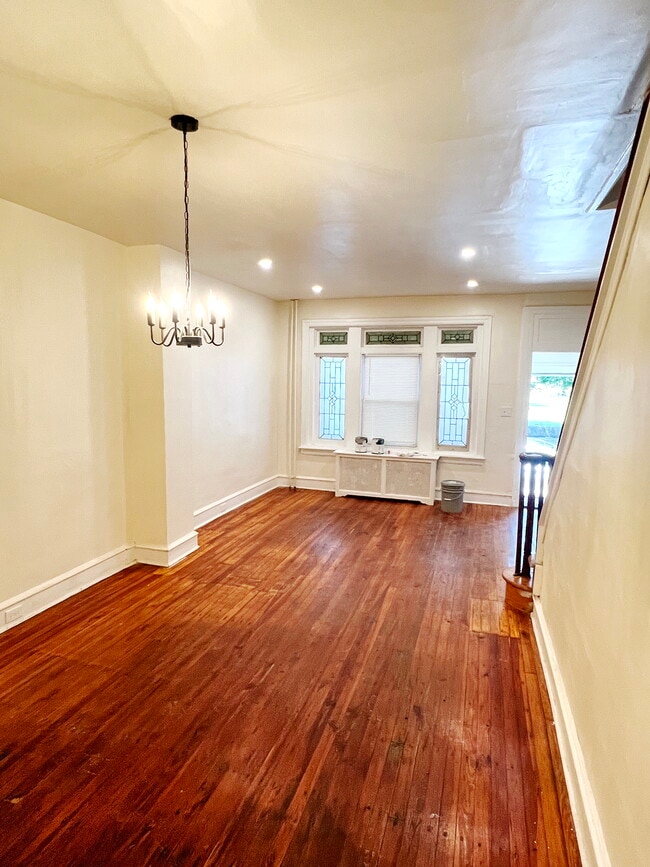 Photo - 2413 S 64th St