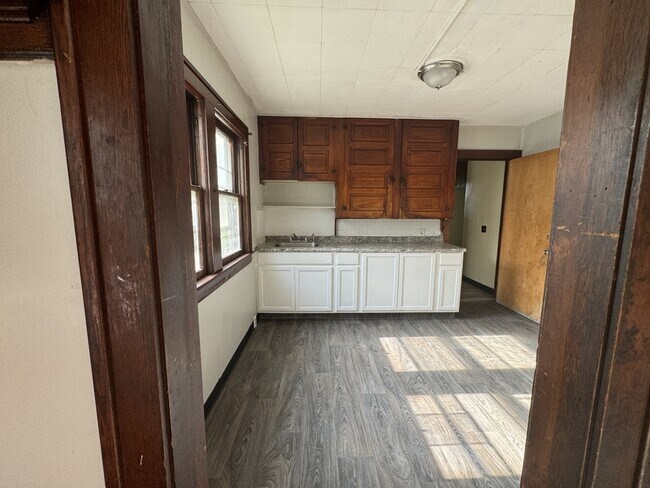 Photo - 9013/15 Yale Avenue - 2