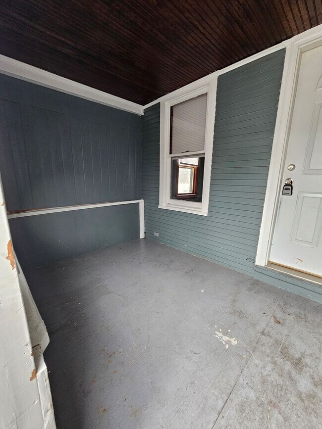 Photo - 2 Bedroom Home for Rent