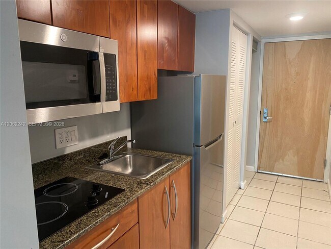 Photo - 1200 Brickell Bay Dr Unidad 3110