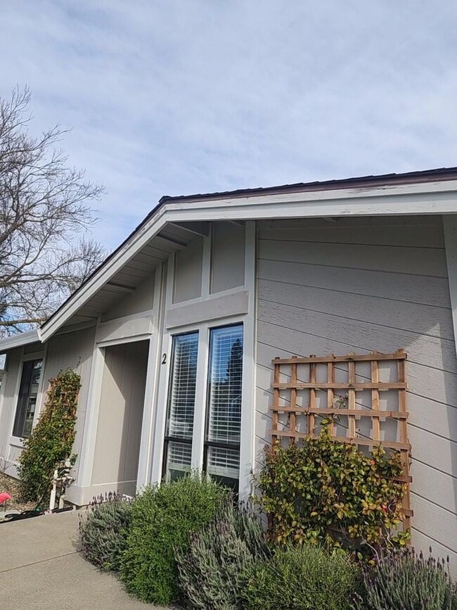 Photo - 2 Bingham Cir
